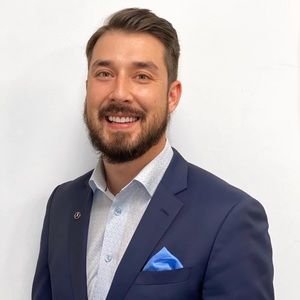 Meet your Posher, Noel